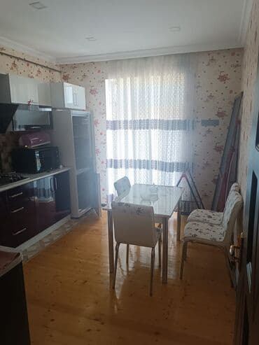 qəçreş kirayə evlər: Kirayə verilən mənzil yaşayış binasında yerləşir. Mənzilin içərisində — 4