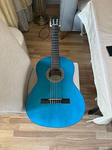 Məhsul: Klassik akustik gitara - Korpus forması: Klassik (nylon at lalafo.az Məhsul: Klassik akustik gitara - Korpus forması: Klassik (nylon