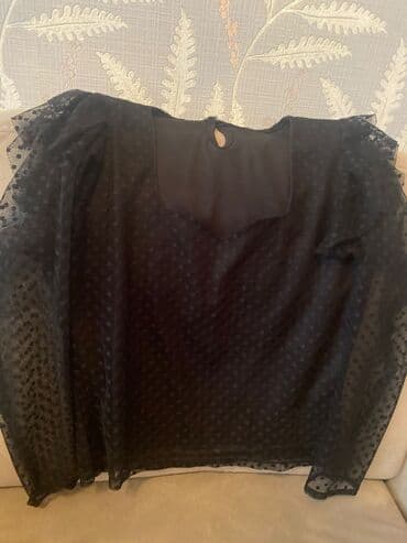 Qara rəngli, uzunqol şifon üst köynək/tunika. - Material: nazik