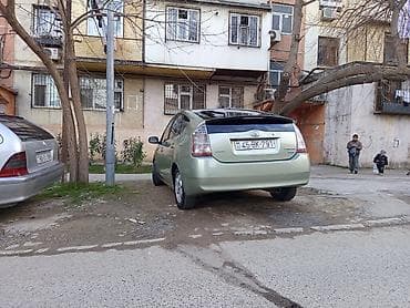 avtomobil satışı: Toyota Prius Hybrid, 2-ci nəsil liftback - Rəng: açıq yaşıl/metallik — 2