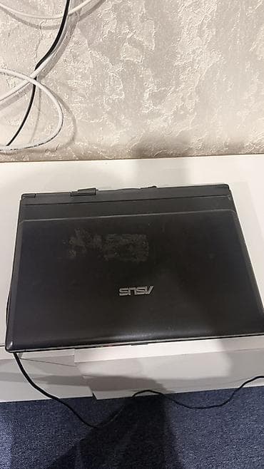 персональный компьютер: ASUS noutbuk adapteri ilə birlikdə təqdim olunur. Korpus qara — 2