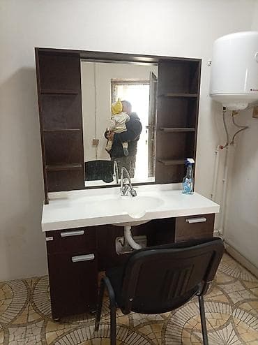 salon polka: Salona uyğun vizaj/salon iş stolu və güzgü vitrinli modul - Quruluş — 3