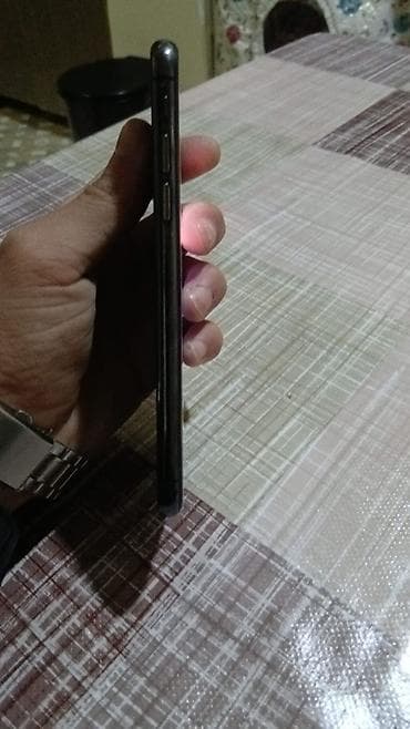 16 pro qiymet: IPhone X, Qara — 4