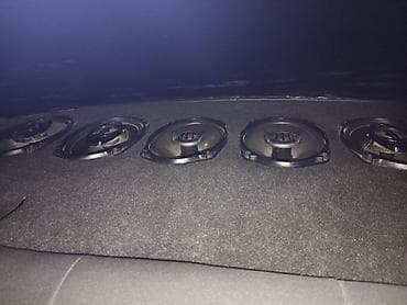 skoda: Mercedes-Benz E-Class: 2.4 l | 1998 il Sedan — 7