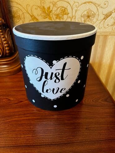 Qutu hediyye qutusu qiymeti 5 manat Olcusu 17-sm hundurluy ve 17-sm — 2