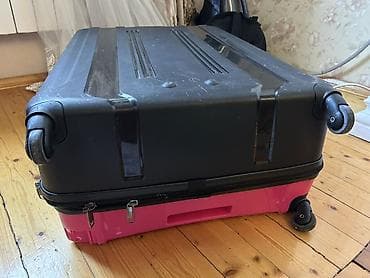 21k qizil: Seyahet camadani. 1defe iwlenib xaricden alinib. Bir tekeri yoxdur — 7