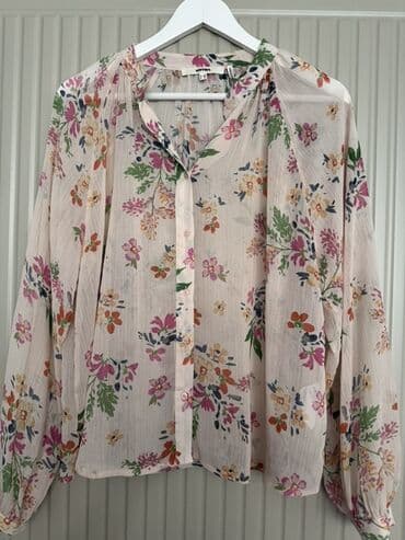 цветочные женские балетки: Koton qadın köynəyi - Naxış: Açıq krem fon üzərində çoxrəngli çiçək — 1