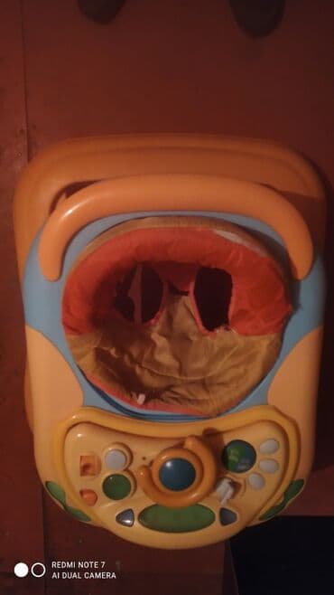 Uşaq gəzdirəni – Baby Sky brendi - Rənglər: narıncı, açıq mavi və