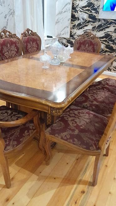 parket satilir: Qonaq otağı üçün, İşlənmiş, Açılan, Oval masa, 8 stul — 1