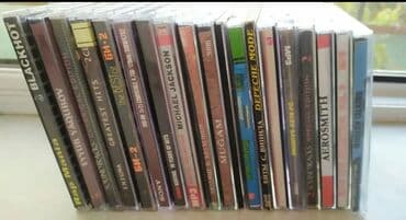 Audio disklər satıram