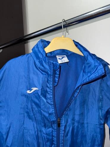 qarabağ fk forma satışı: Joma Yağmurluğ - 20 Azn
Razmer-S — 3