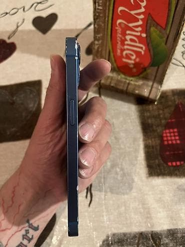2 ci el telefon satisi: IPhone 13, Mavi, Simsiz şarj — 4