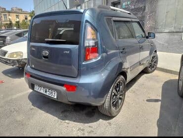 kia optimal: Kia Soul, mavi rəng, Azərbaycan nömrə nişanı 77-TM-583 — 5