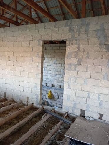 bakıda 1 otaqlı ucuz kirayə evlər: 5 otaqlı, 8 kv. m, Orta təmir — 12