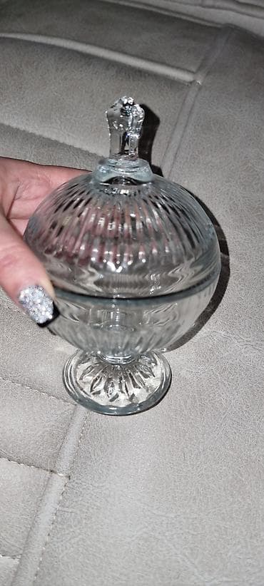 uşaq kalyaskalari: Şüşə şirniyyat qabı – qapaqlı və ayaqlı - Material: şəffaf şüşə - — 1