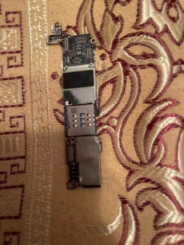 İphone5s zaryatka kiristalı iphone 5 kirisdalı ilə barter var lalafo.az -da İphone5s zaryatka kiristalı iphone 5 kirisdalı ilə barter var