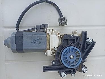 Mercedes Axor sol qapi suse qaldiran. Original ustunden cixma
