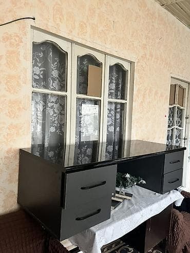 laminat islenmis: İşlənmiş, Açılmayan, Laminat, Dördbucaq masa — 3