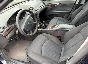 mersedes c klass: Mercedes-Benz E-Class sedan (W211) - Kuzov: qara rəng, 4 qapı, yüngül — 2