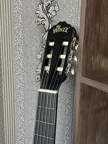 для охоты: Классическая гитара, Winzz, Б/у — 3
