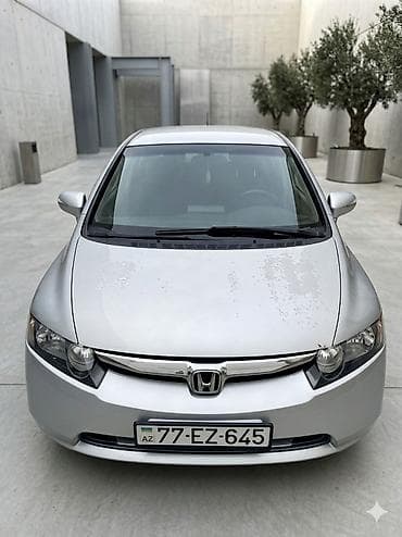 Honda Civic: 1.3 l | 2007 il Sedan