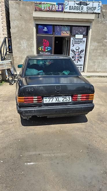 mercedes masin sekilleri: Mercedes-Benz 190 (W201) sedan - Kuzov: 4 qapılı sedan, qara rəng - — 10