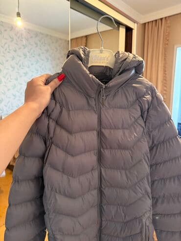 Vs bədən xanimlar,ve uşaqlar üçün.Boz rəngli yüngül puffer gödəkçə -