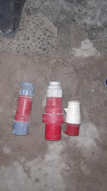 Santexnika: Sənaye tipli CEE fişlər və rozetkalar dəsti - Markalar: MENNEKES və — 1