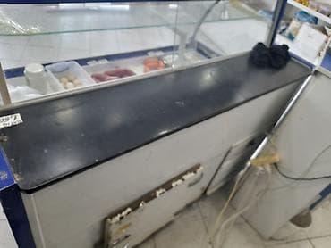 Avadanlığın icarəsi: Məhsul: Soyuducu vitrin (mağaza üçün) Xüsusiyyətlər: - Ön hissəsi tam — 2