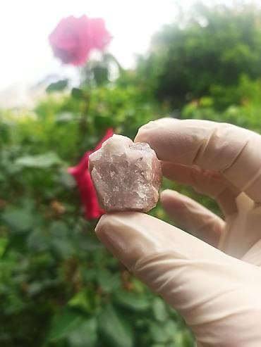 nerd zeri: Sevgi Enerjisini özündə daşıyan Gül Kvars 💎 Təbii Daş Satılır | — 5