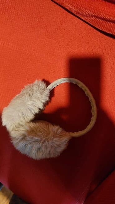 yatanda goze taxilan: Qulaqcıq (earmuff) — 2