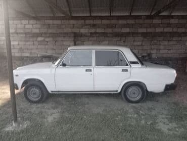ceşka disk: VAZ 2107 – klassik sedan - Korpus: ağ rəng, 4 qapı, arxa ötürücülü - — 4