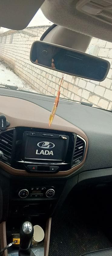 hereket sensoru: VAZ (LADA) Vesta: 1.8 l | 2016 il 150000 km Sedan — 8