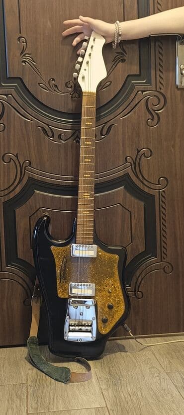 Elektron gitara, 6 sim, İşlənmiş