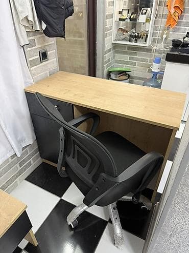 masa ofis: Ofis/studiya üçün iş masası və yardımçı tumba dəsti Hamisi birge dest — 1