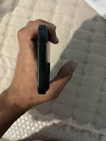 philips xenium 9@9d: IPhone 15, 128 GB, Qara, Face ID — 7