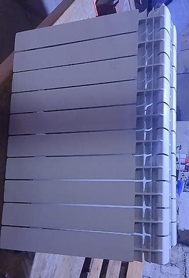 radiatrlar: İşlənmiş Seksiyalı Radiator Çuqun, Ünvandan götürmə, Zəmanətsiz, Kredit yoxdur — 1