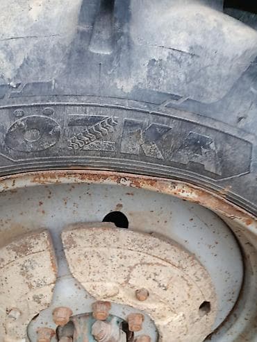 inkubator motor: Traktor – dizel mühərrikli, mavi rəngli, mexaniki ötürücülü — 5