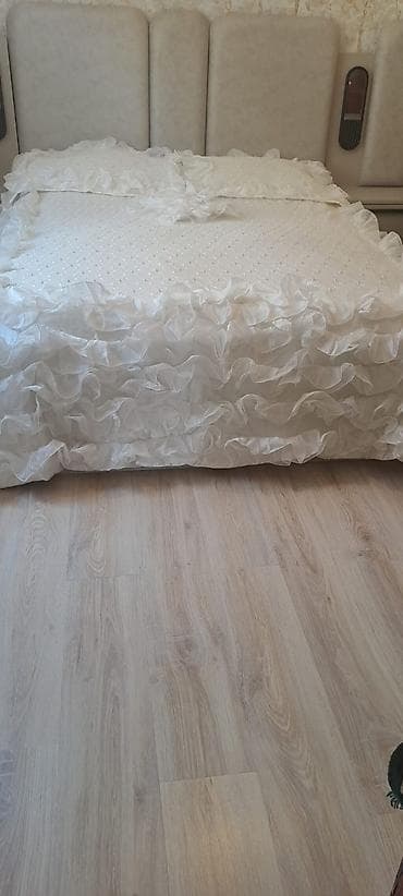 Покрывала: Ağ rəngli zərif yataq örtüyü dəsti - Material: şəffaf, yüngül və — 3