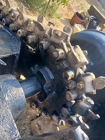 yağ maşını: Xəndəkqazan (trenchər) qoşqu avadanlığı - Hidravlik silindrli — 3