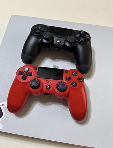 hyperx cloud alpha s: Salam. PlayStation 4 pro ağ rəng. Üzərində 2 ədəd pult veriləcək — 2