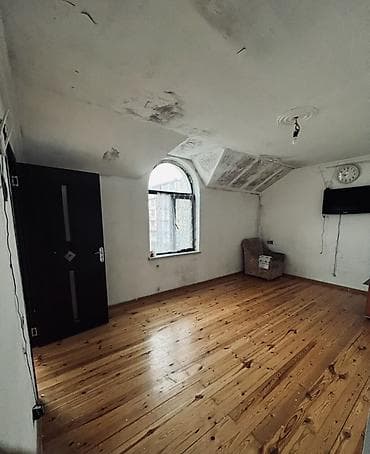 xırdalan emlak: Ev sahibiyəm Vasitəçi deyiləm. 3 Mərtəbəli Apartman. 3 cü mertebesi👍🏻 — 7