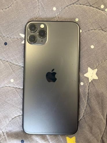 apple earpods: IPhone 11 Pro Max, Space Gray — 2