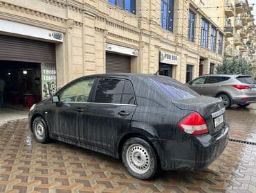 c klass mersedes: Nissan Tiida: 1.8 l | 2007 il Sedan — 3