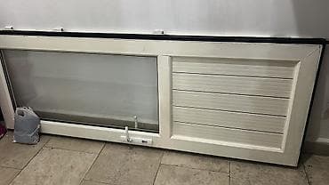 arka pencere: PVC şüşəli qapı - Material: ağ PVC profil - Dizayn: yuxarı hissəsi — 2