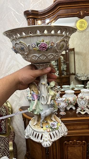 salfetka qablari: Porcelan dekorativ meyvə qabı / vazası - Marka və işarə: Saxony State — 3