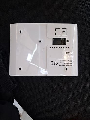 klaviatura sekilleri: Hikvision AX Hybrid PRO v1 – Bus Indoor LCD Keypad - Model — 2