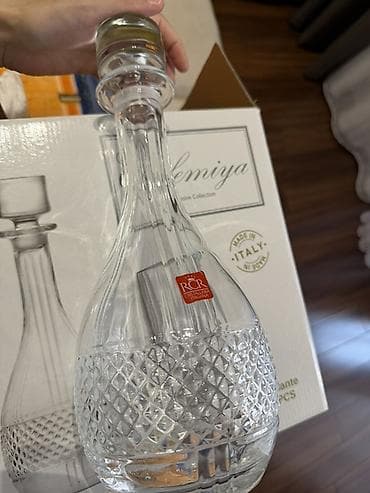 Şüşə, İtaliya