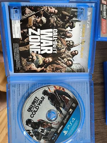 diskilər: PS4 oyun diskləri – orijinal Blu‑ray versiyalar 3 oyun + 1 hediyye — 4