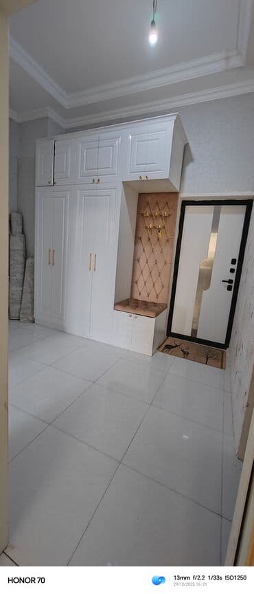 стол для переговоров овальный: Mənzilin daxili dizaynı və mebel dəsti - Geniş giriş hissəsi üçün — 1